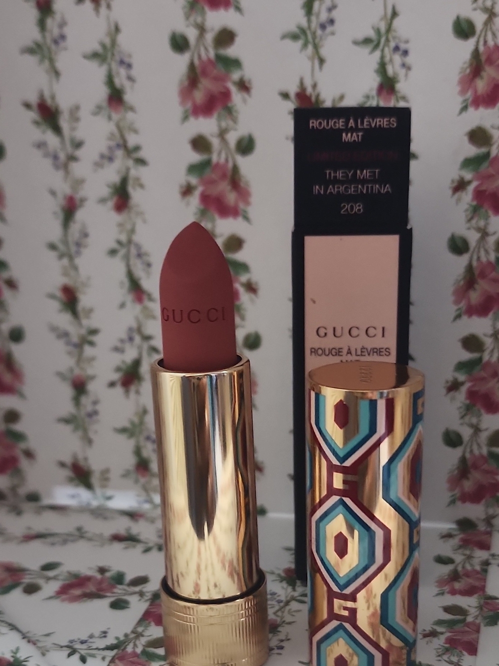 Gucci Matte Lipstick in Terracotta Brown with Gold Enamel-Patterned Tube - Picture 2 of 5